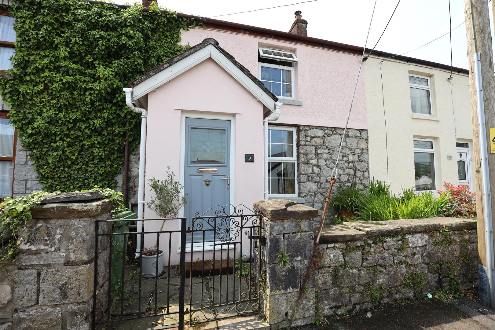 9 High Street, Brynsadler, CF72 9BX